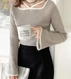 【mily bilet”2wayクロスストラップ袖フレアリブニット