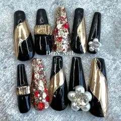 ブラックゴールドミラーうねうねフラワーパールネイルチップ