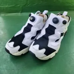 ReeBok ポンプヒューリー　24cm AR0445　スニーカー　リーボック