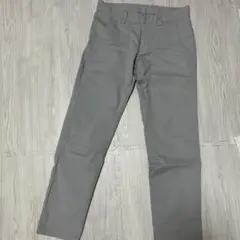 グレー スリムフィット カジュアルパンツ