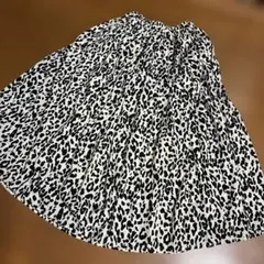 RETRO GIRLのエオパード柄プリーツスカートのサムネイル