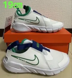 ①新品ナイキNIKE☆フレックスランナー19㎝サミットホワイトスタジアムグリーン