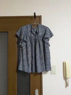 花柄 フリル袖 半袖 ブラウス ネイビーのサムネイル