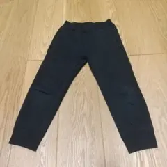 黒スウェットパンツ ポケット付き110センチ