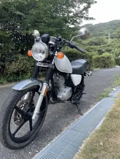SUZUKI GN125H ホワイト バイク 原付二種