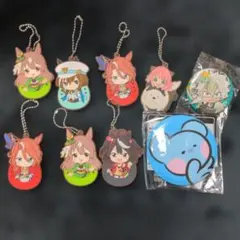 アクリルキーホルダー7個と缶バッジ2個のセット