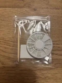 シルバー 6サイズ 粒 球体 ネイルパーツ　ハンドメイド