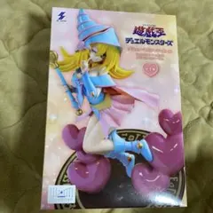 【新品未開封】遊戯王 ブラック・マジシャン・ガール フィギュア　クリーミーカラー