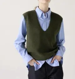 3DスフレヤーンVネックベスト L 美品 UNIQLO