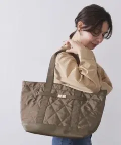 【新品タグ付】OPAQUE.CLIP ダイヤキルティング トートバッグ　A4のサムネイル