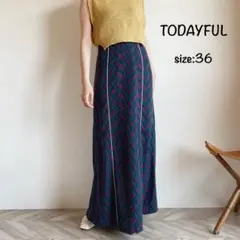美品 TODAYFUL ジオメトリック パイピング スカート ロング 36 .のサムネイル