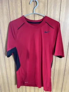 Nike Dri-FIT 赤 Mサイズ トレーニングTシャツ