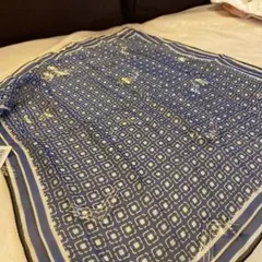スカーフ 幾何学