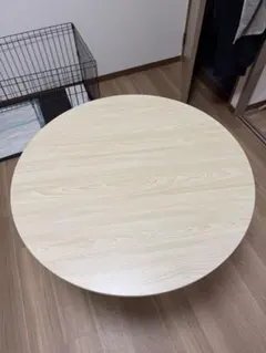 円形テーブル ナチュラルウッドと椅子
