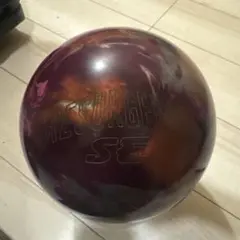 Columbia 300 RESURGE SE ボウリングボール