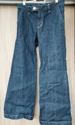 デニムパンツ