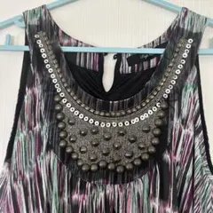 マキシ丈ノースリーブ総柄ワンピース　オリエンタルな雰囲気のAライン2.3回使用