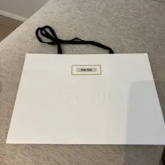 miu miu ショッパー 1枚のサムネイル