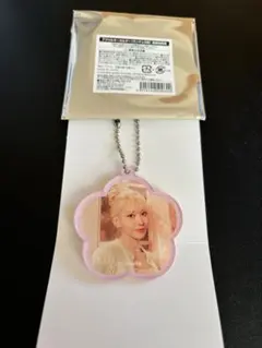 ルセラフィムカフェ[2024限定]アクリルキーホルダー  宮脇咲良 サクラ