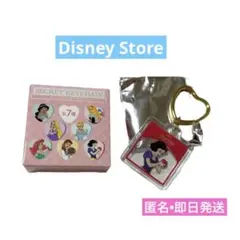 新品未使用　SECRET KEYCHAIN 白雪姫 アクリルキーホルダー　即日