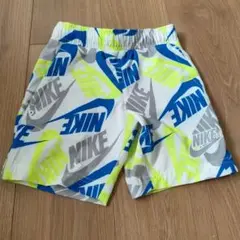 Nike 半ズボン ロゴパターン