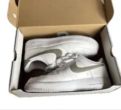 Nike Air Force 1 ホワイト/グリーン