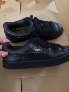 PUMA BASKET オールブラック スニーカーのサムネイル