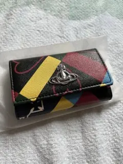 ☆未使用 新品 ヴィヴィアンウエストウッド　 ビビアン　キーケース マルチカラー