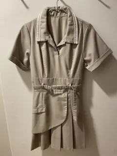 dazzlin ベージュ 半袖ワンピース