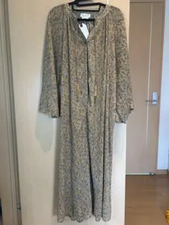 ペイズリー柄長袖Aラインワンピースのサムネイル