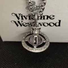 Vivienne Westwood シルバーネックレス