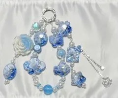 ブルー系花モチーフストラップ