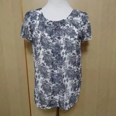 【全日本婦人子供服工業組合連合会】カットソー 花柄 白×紺 Ｍ