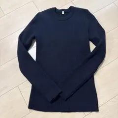 ブラックリブ長袖ニット ONE SIZE