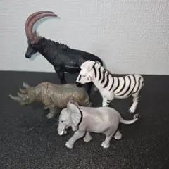 サファリ・野生動物 フィギュア 4点まとめ売りセットのサムネイル