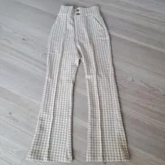 Item thumbnail for item 599a128e-7aad-41dc-832e-be9ed5a105ef