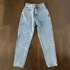 SOMETHING ハイウエストテーパードデニムパンツ