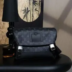 LOUIS VUITTON ショルダーバッグ ブラック