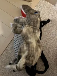 恐竜のぬいぐるみリュック