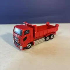 非売品】トミカ いすゞ ギガ ダンプカー 赤 - メルカリ