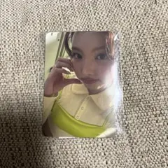 ナヨン　トレカ