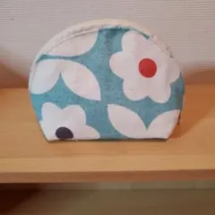 シェル型メイク&ポーチ　ハンドメイド