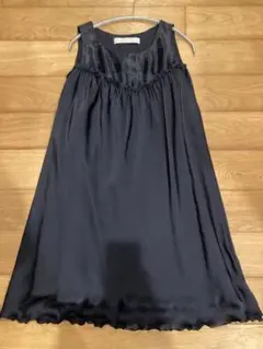 ビューティ＆ユースパーティドレスのサムネイル