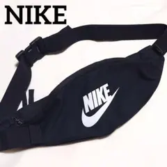 未使用 NIKE ショルダーバッグ ボディバッグ ウエストポーチ 軽量