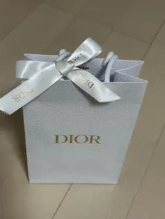 【美品】Dior ホワイト ショップバッグ リボン付き