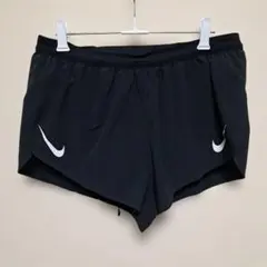 Nike 黒 ショートパンツ