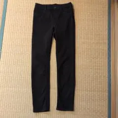 ユニクロ UNIQLO 女の子 パンツ 黒 140