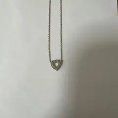 V字型クリスタルネックレス