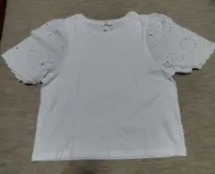 カットワークスリーブTシャツのサムネイル