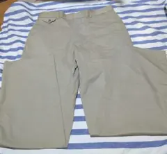 訳あり　ベージュ チノパン 標準的なウエストデザイン